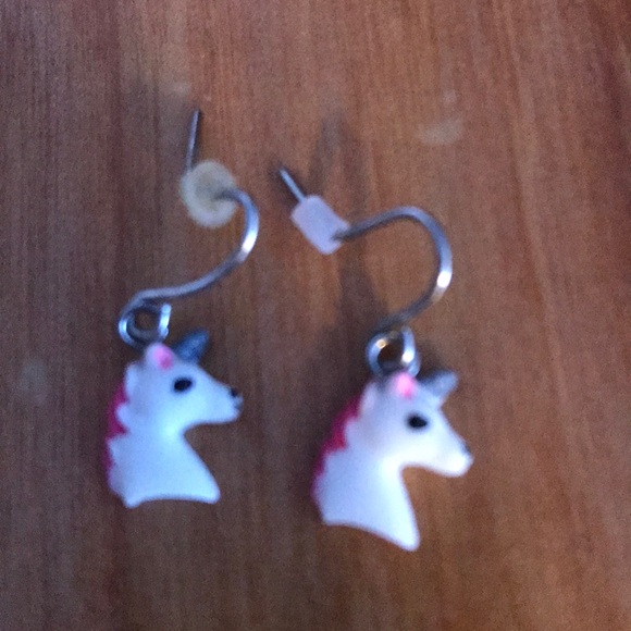 2 set unicorn and horse hang earrings - Picture 3 of 3